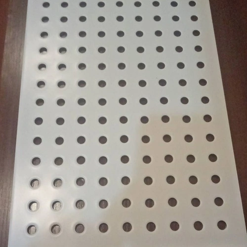 Panel Berlubang Komposit Bulu Batu